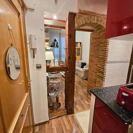 Pequeno Apartamento En El Centro De Мадрид Екстериор снимка