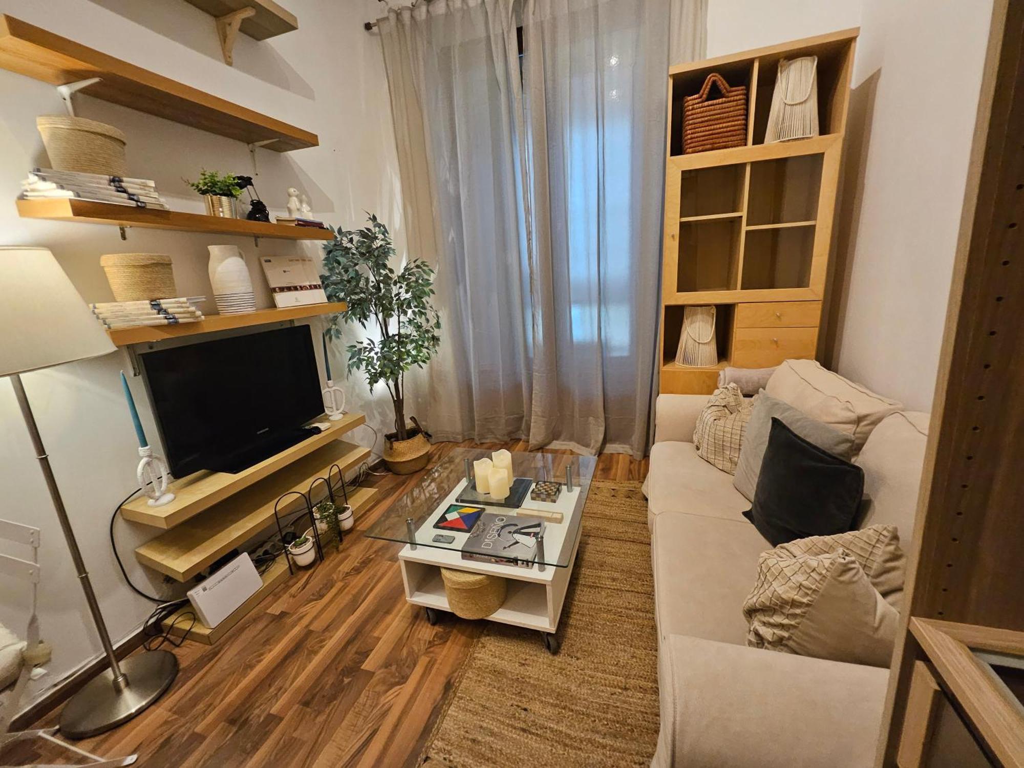 Pequeno Apartamento En El Centro De Мадрид Екстериор снимка