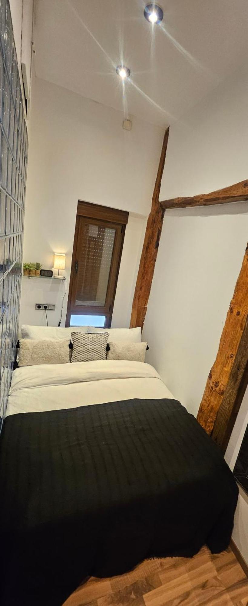 Pequeno Apartamento En El Centro De Мадрид Стая снимка